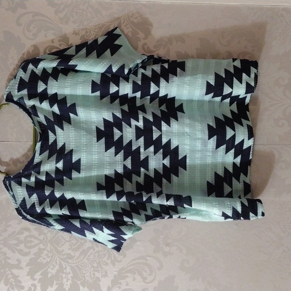 Signature StudioTribal Top XL - Picture 4 of 6